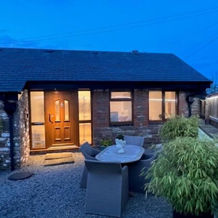 Penburren At Minster Farm West Apartment Херфорд Екстериор снимка