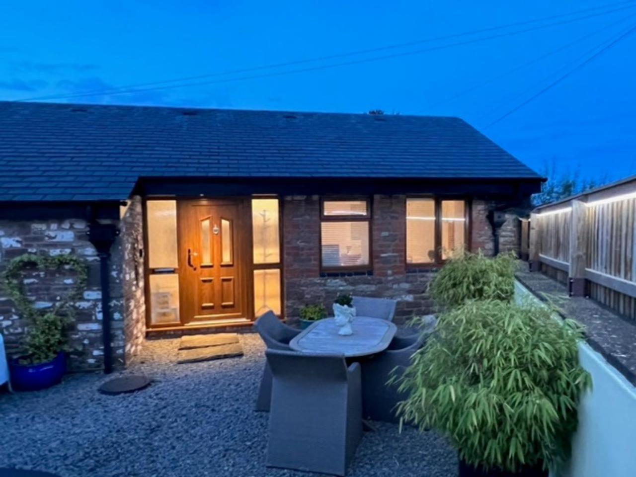 Penburren At Minster Farm West Apartment Херфорд Екстериор снимка